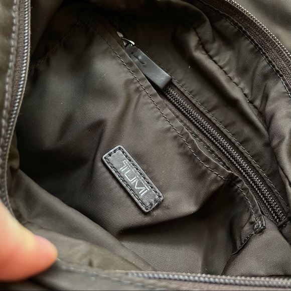 TUMI Lugano Messenger Bag; Dark Brown Lugano Crossbody Bag - Picture 4 of 6